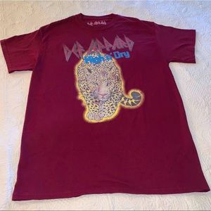 Def Leppard Medium Graphic Tee